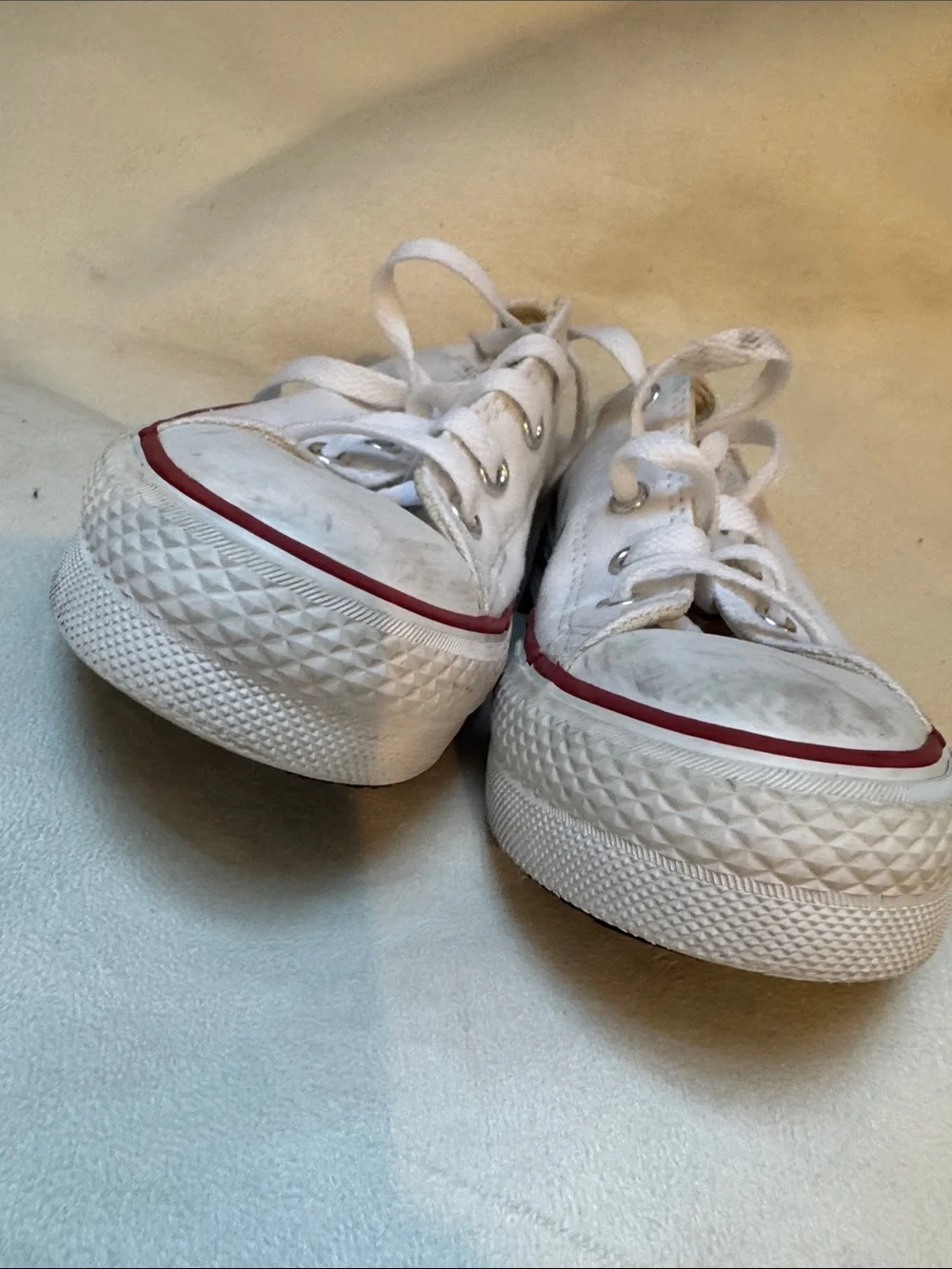 Converse Kids White Canvas Low-Top Sneakers with Red Trim